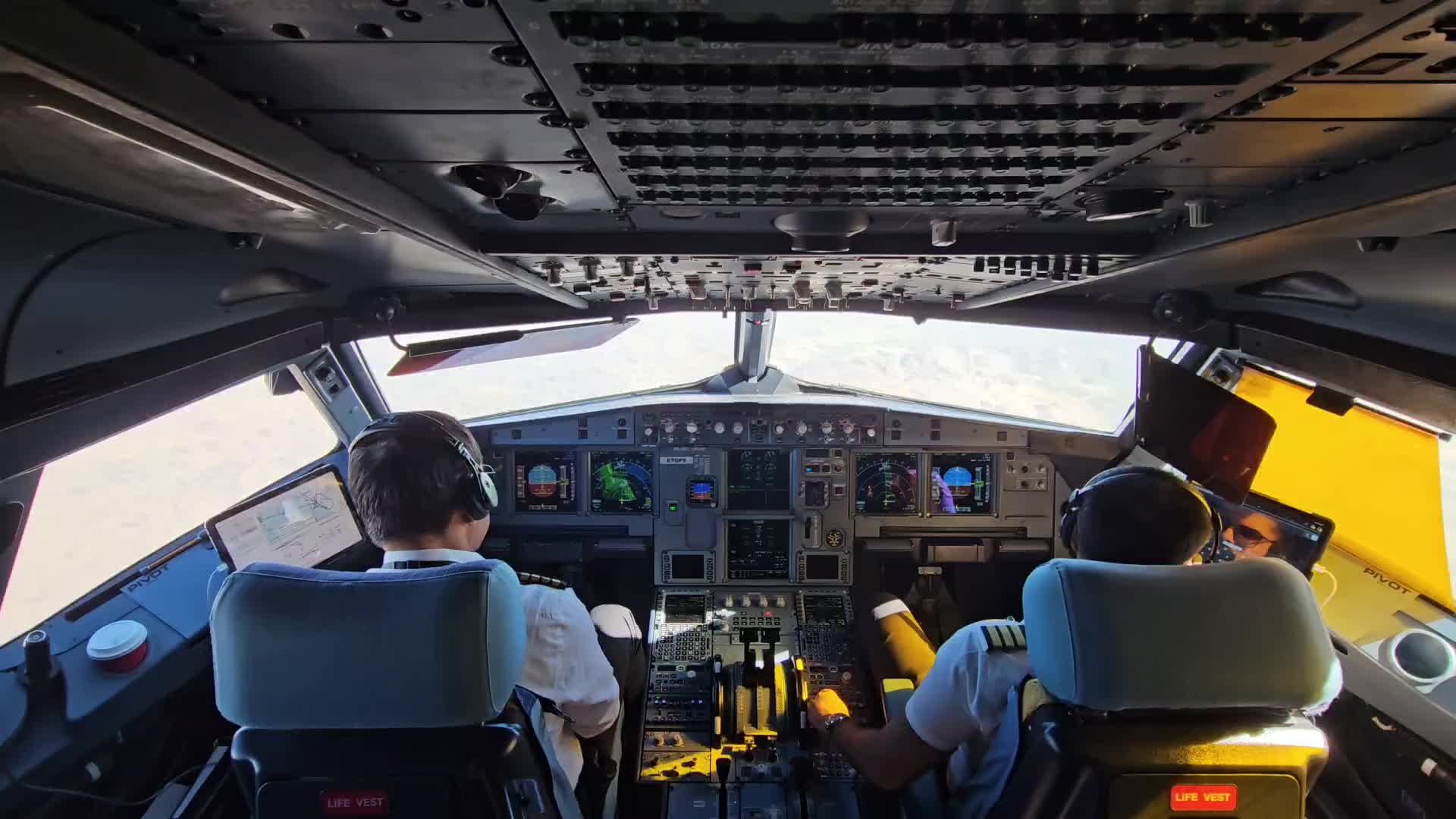 @Flight Unlocked