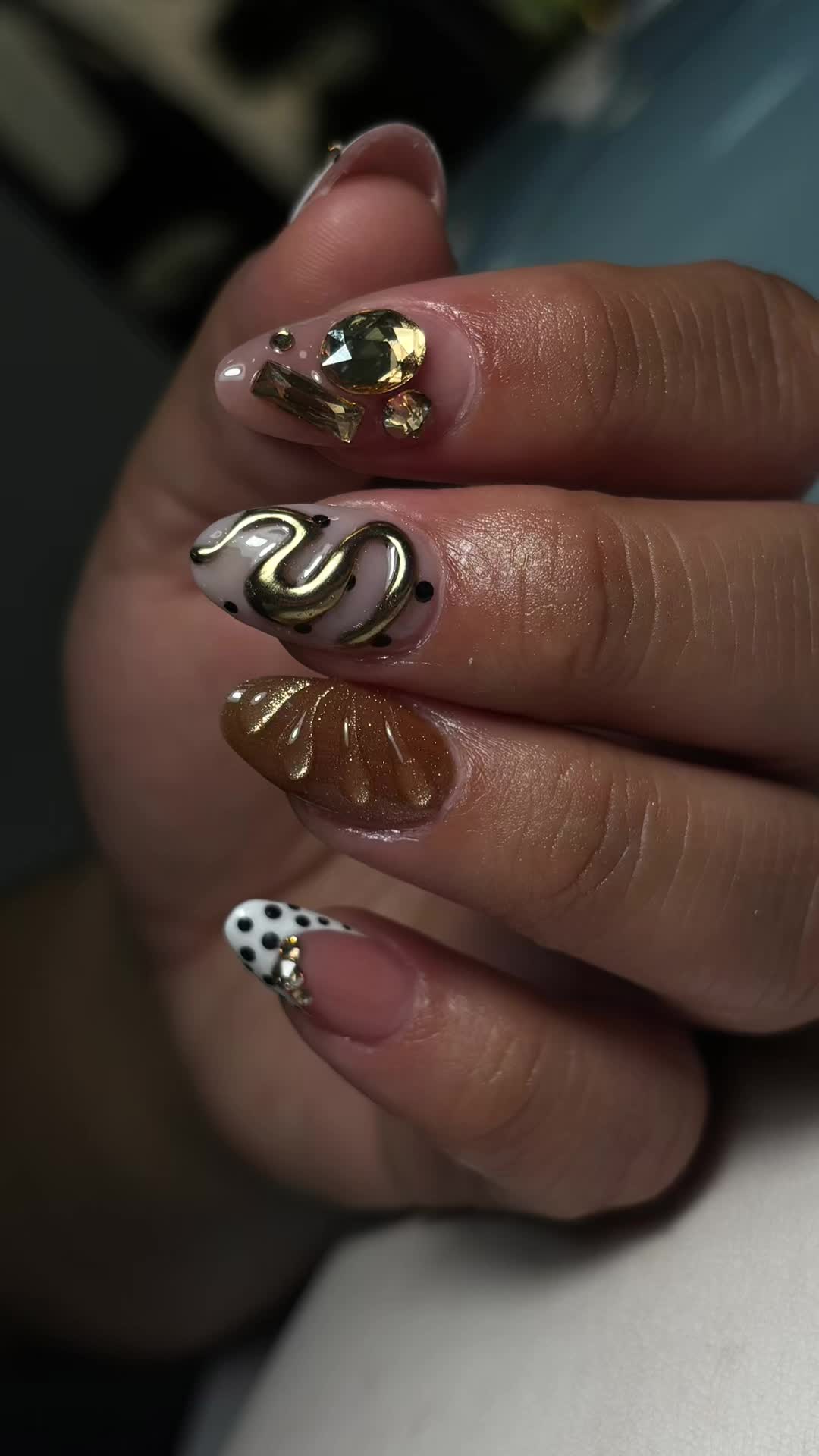 @bellaluengo.nails1