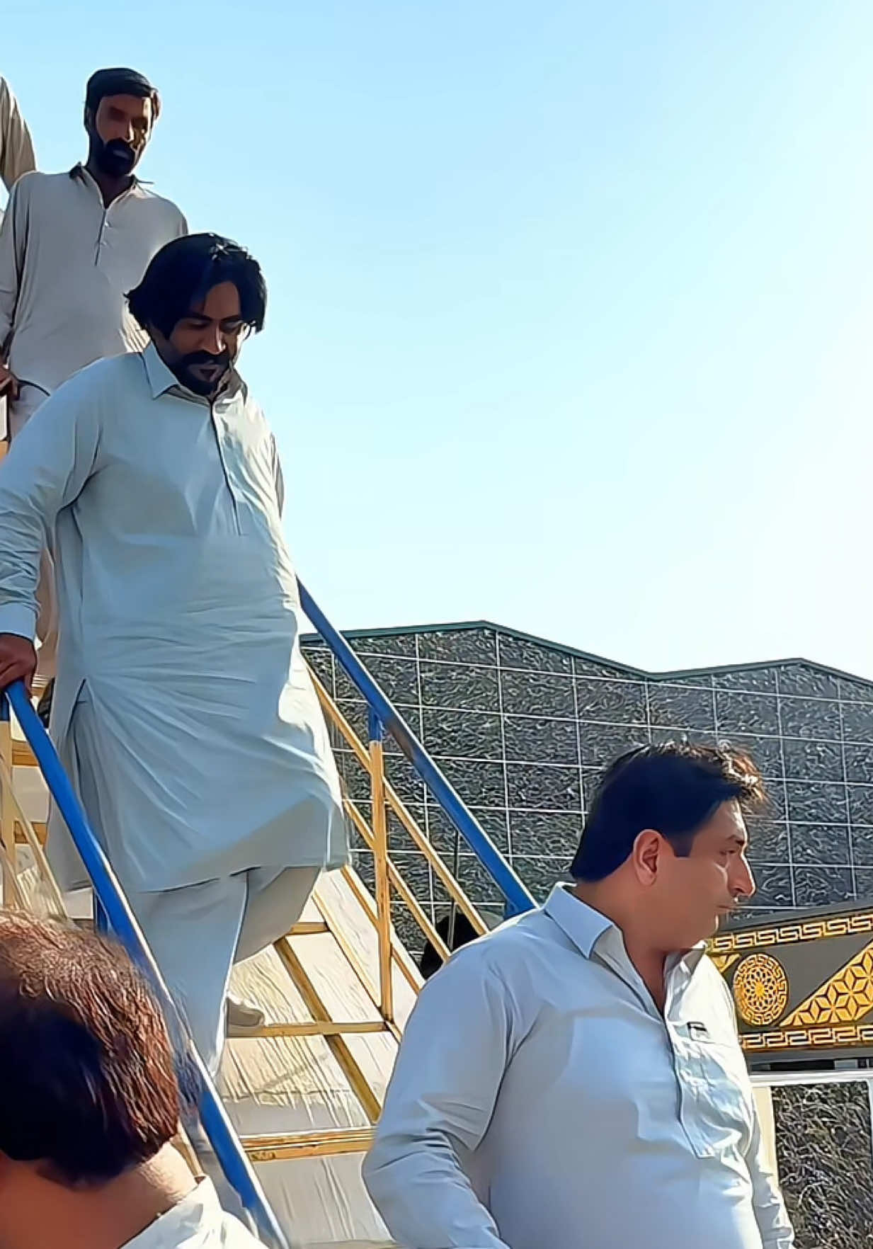 @Ali Jutt Chiniot Alla💫🦅