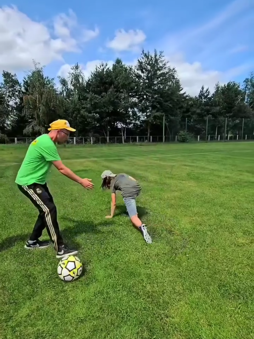 @Trener Dryblingu Piłkarskiego