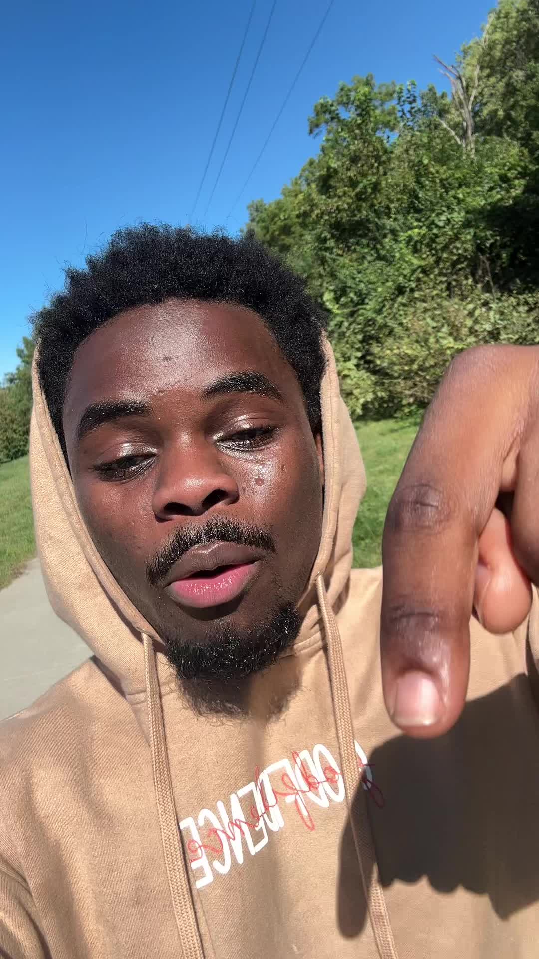 @ej.aden82