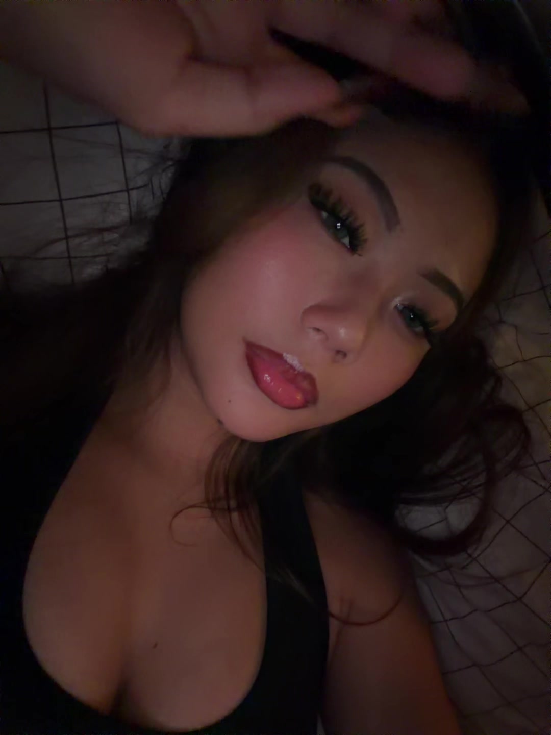 @Ella