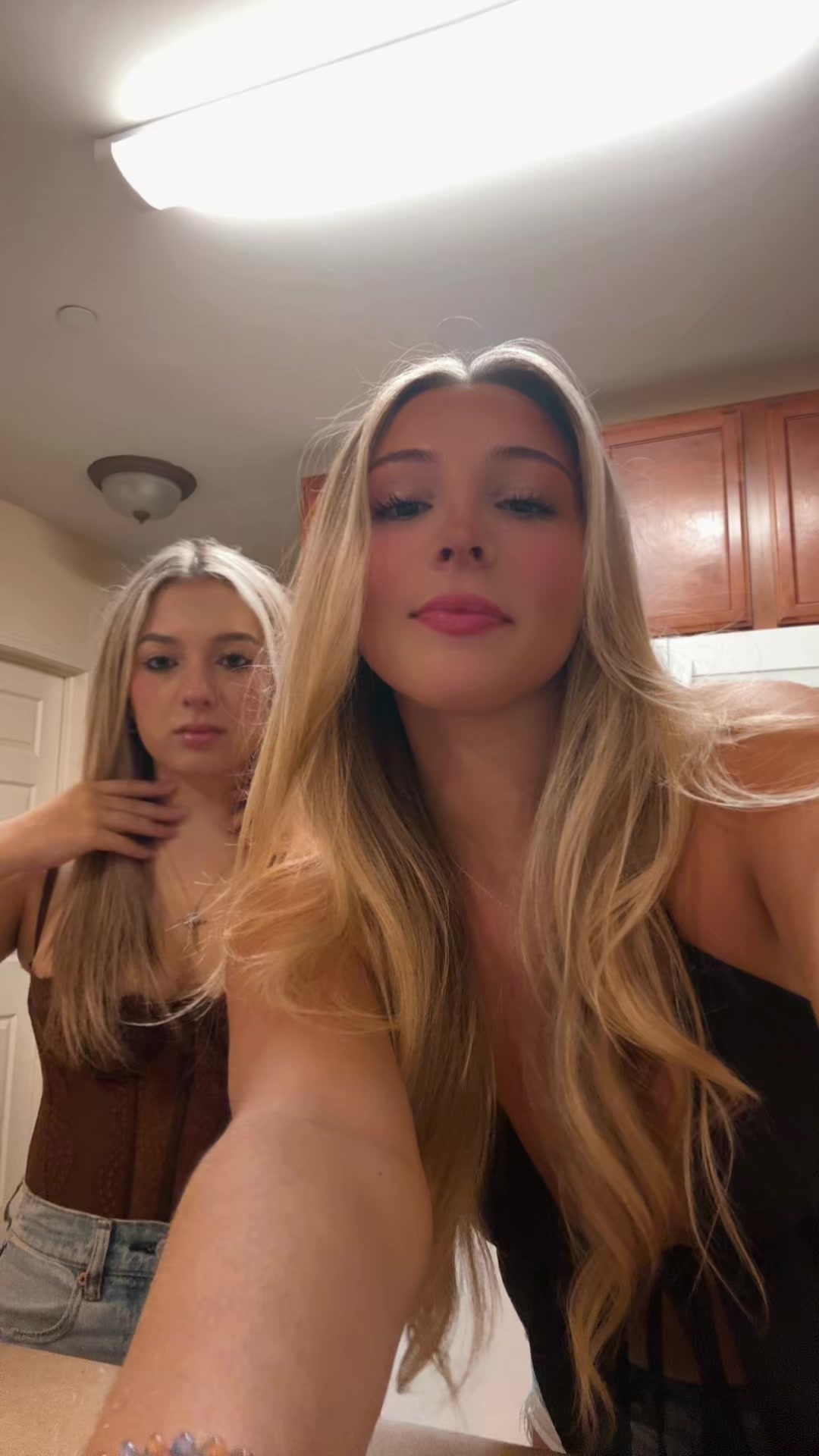 @_alearose_