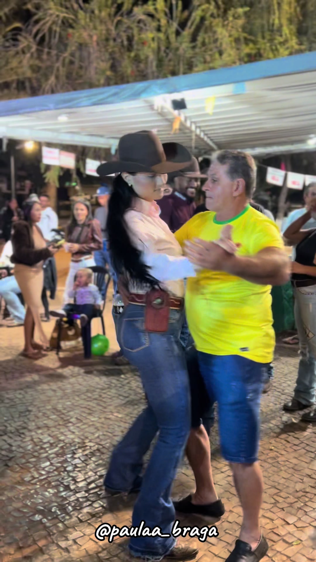 @paulaa_braga