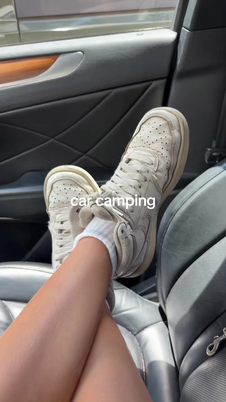 @😻