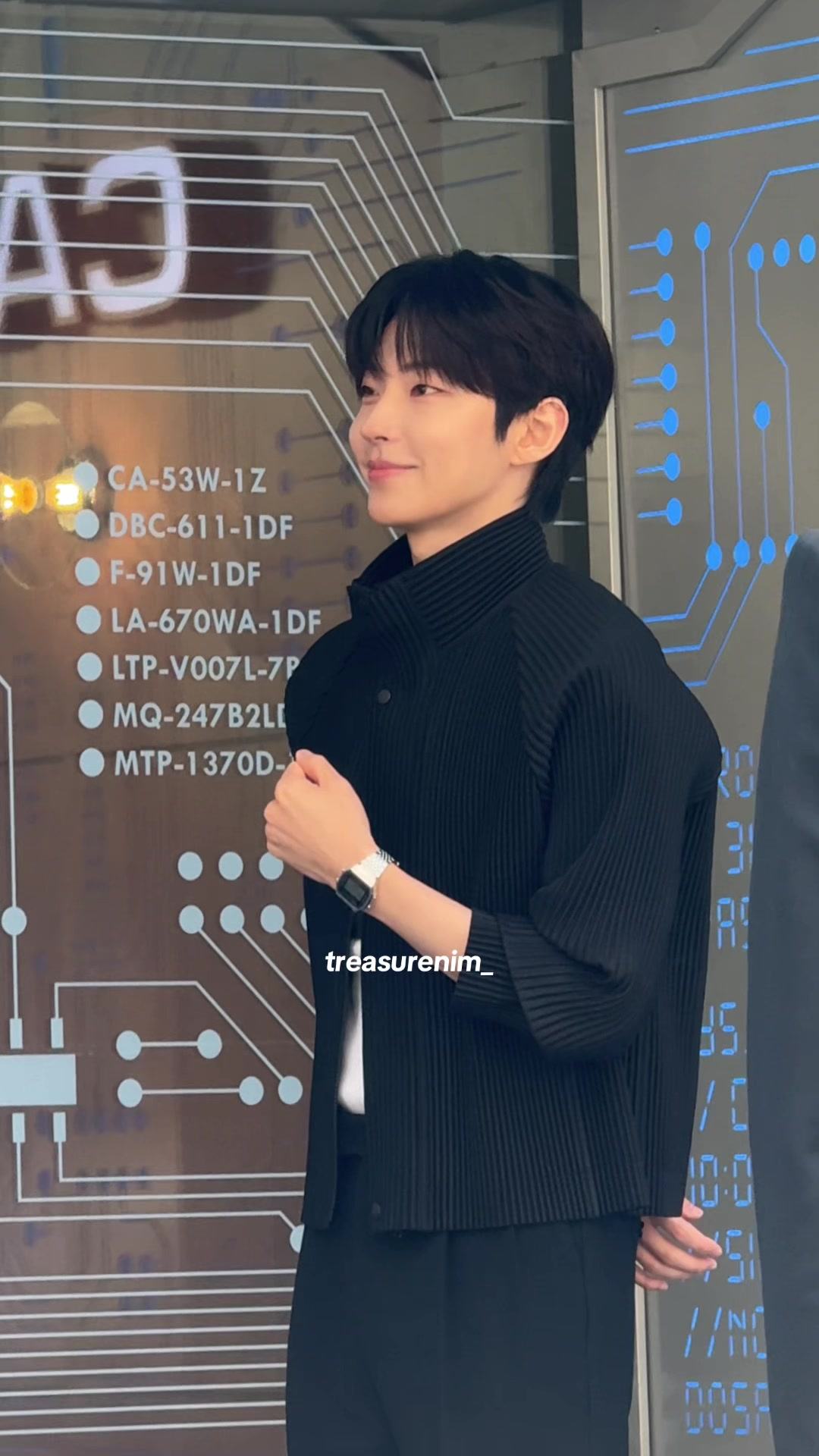 @treasurenim_