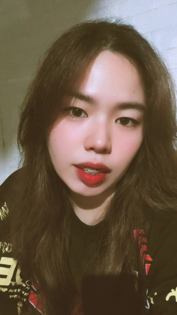 @🐼