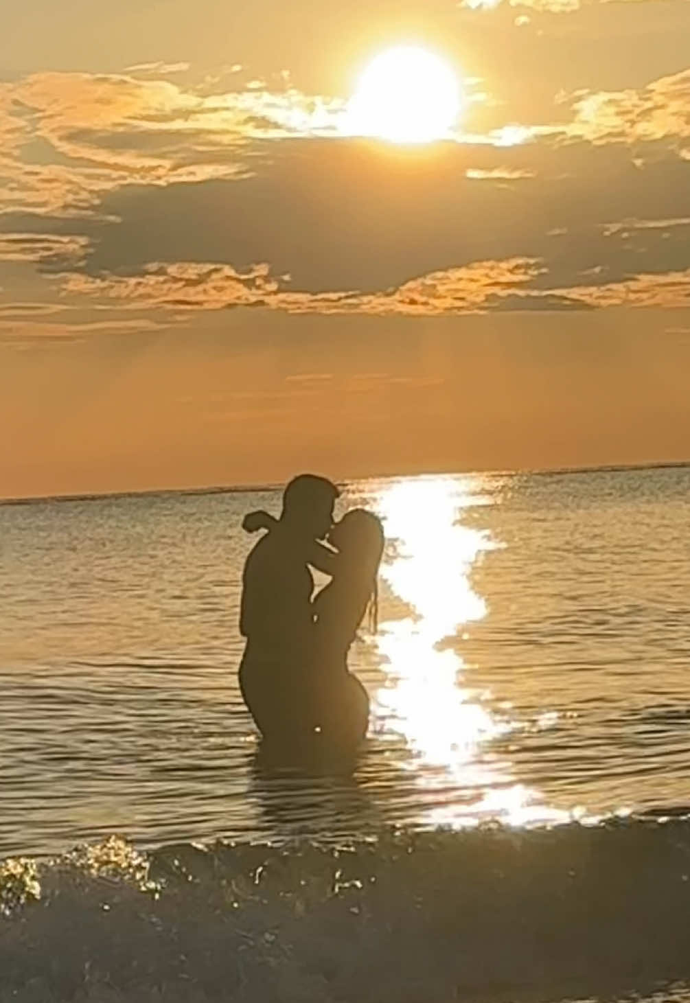 @Elexys