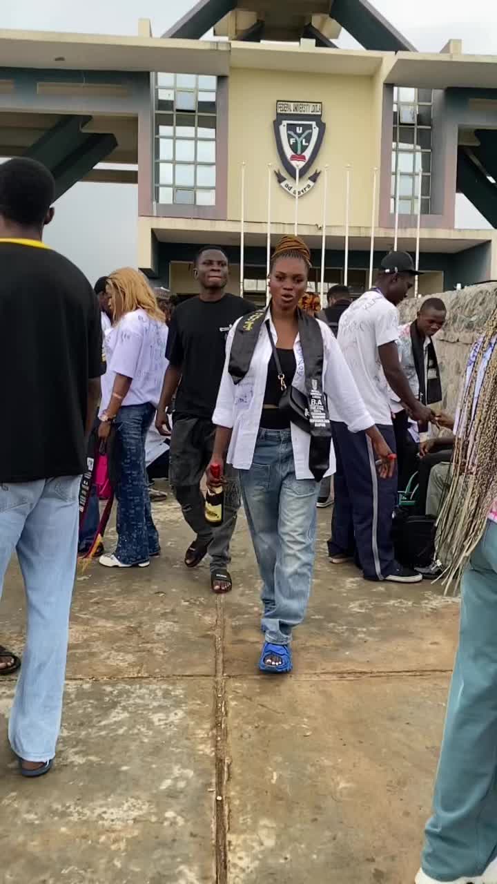 @Tee Gurl 01