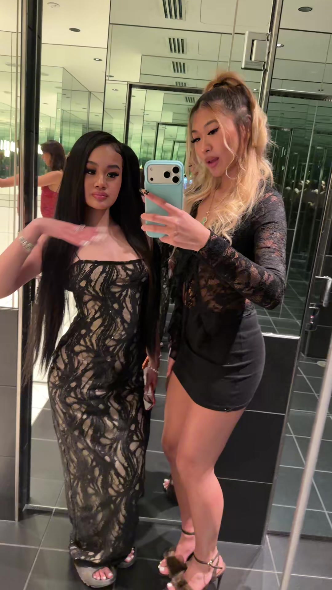 @nini