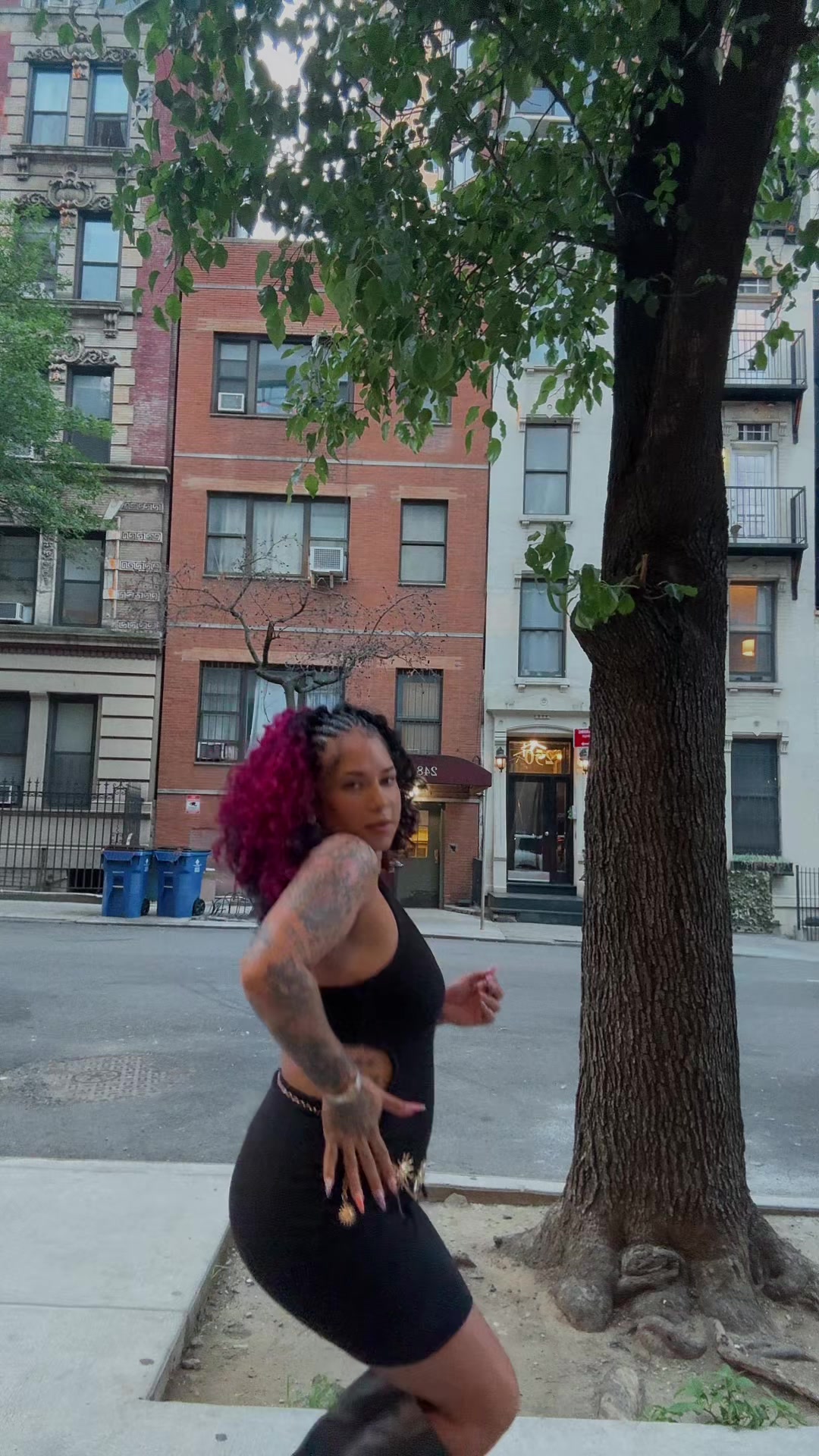 @ShhmoneyCurl