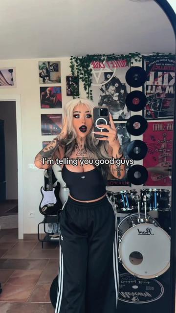 @Em🖤