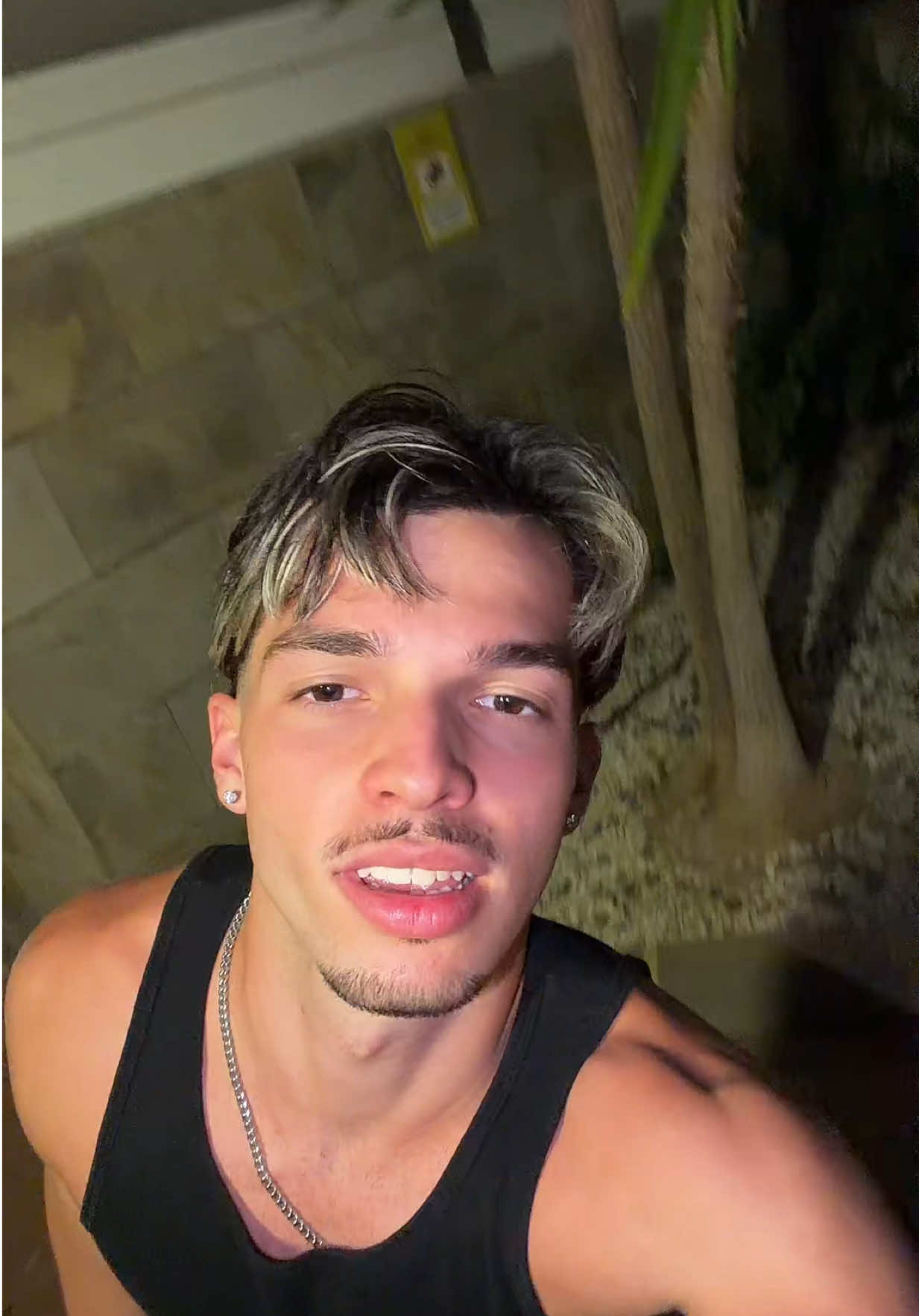 @senn10r