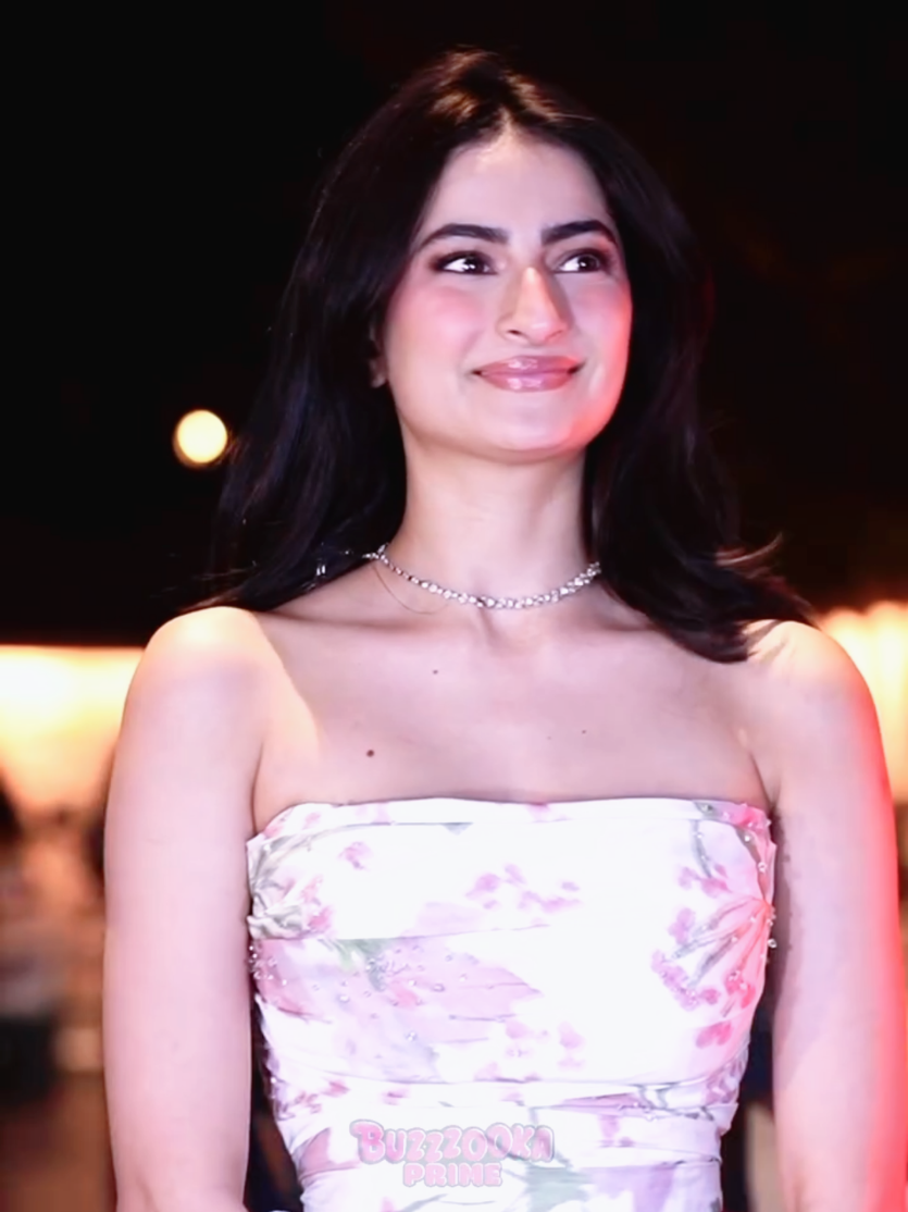 @BOLLYWOOD-GOSSIP