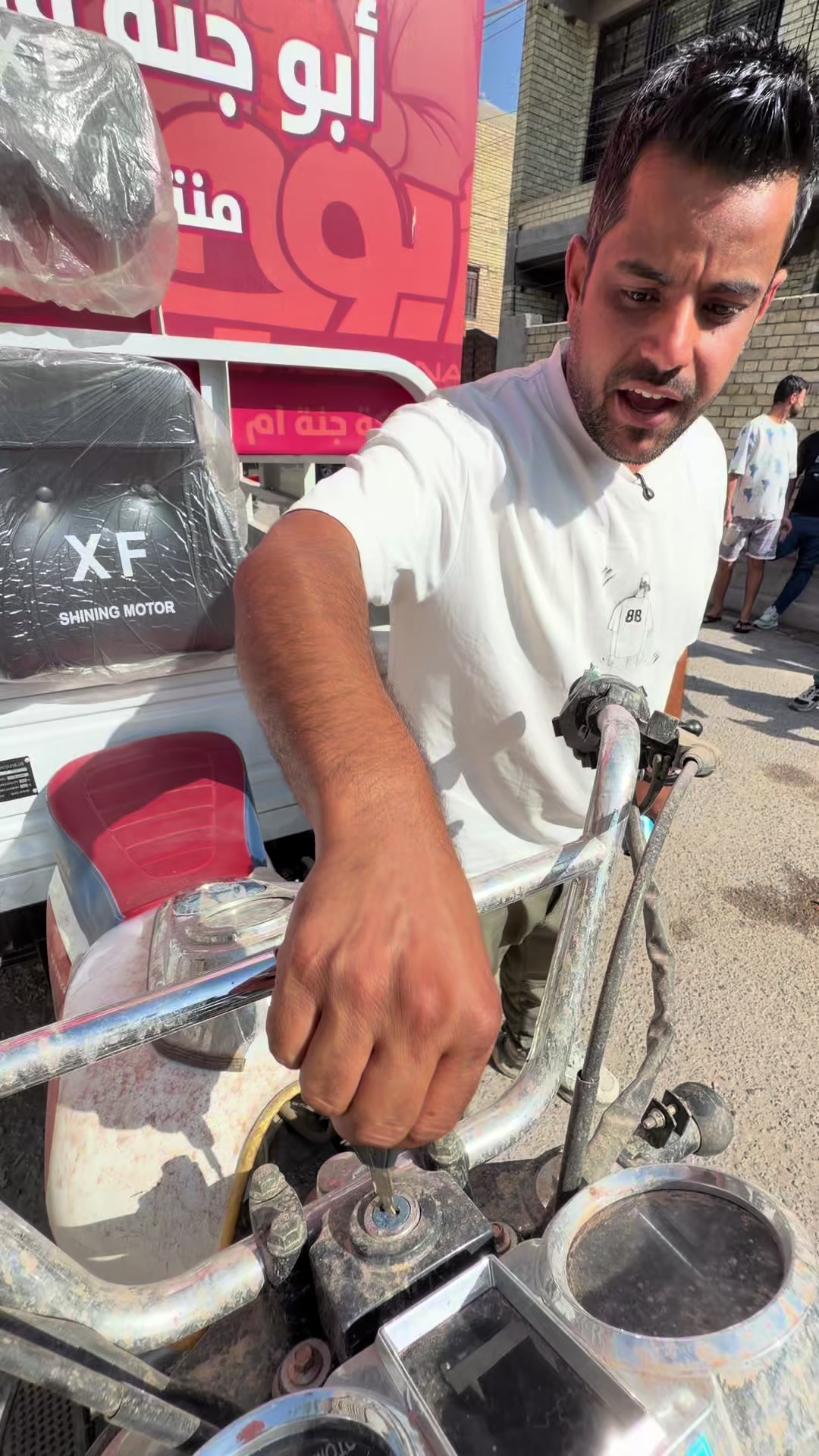 @يوميات رائد الحلاق