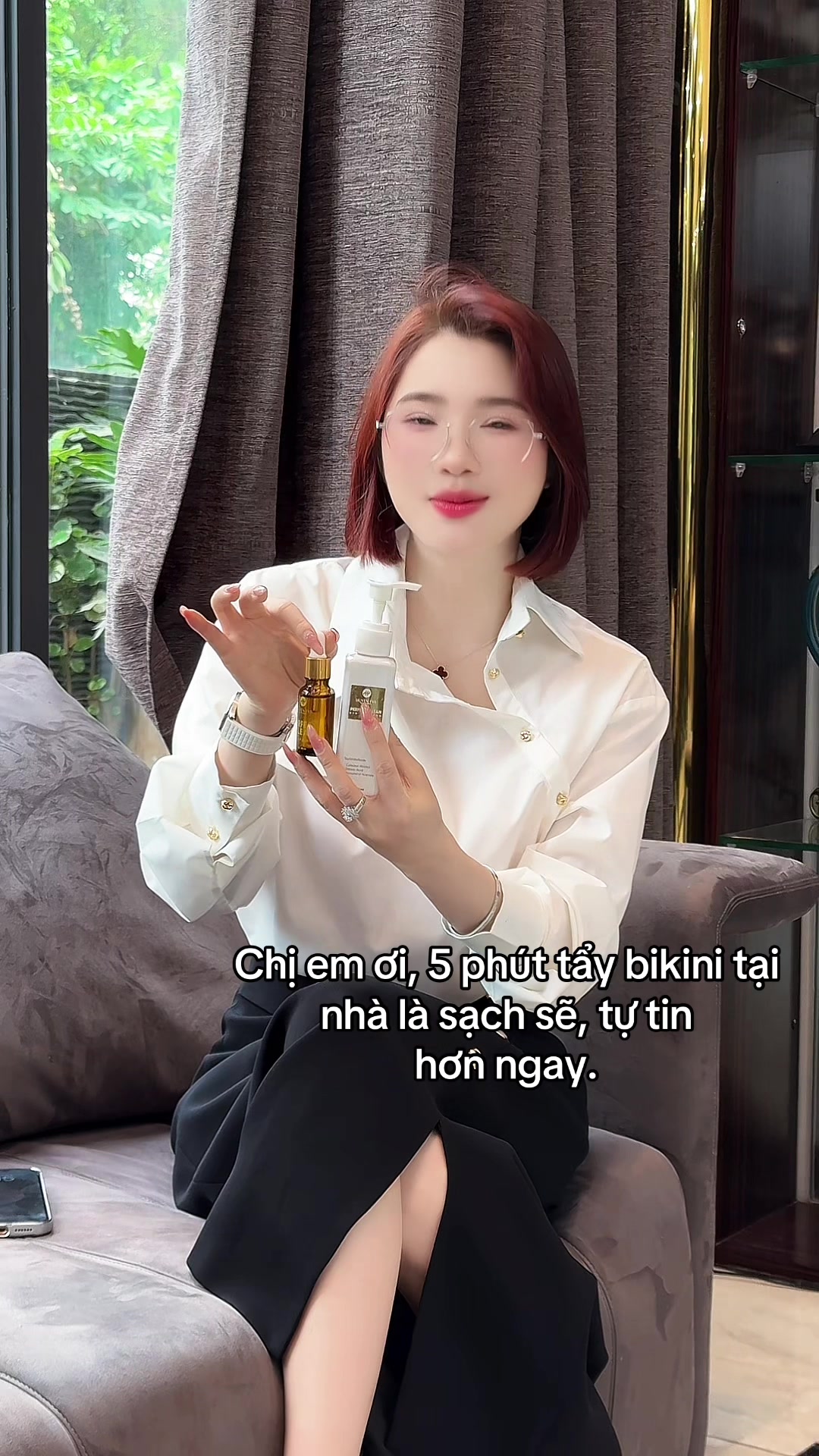 @Ho&agrave;ng Phi Huyền