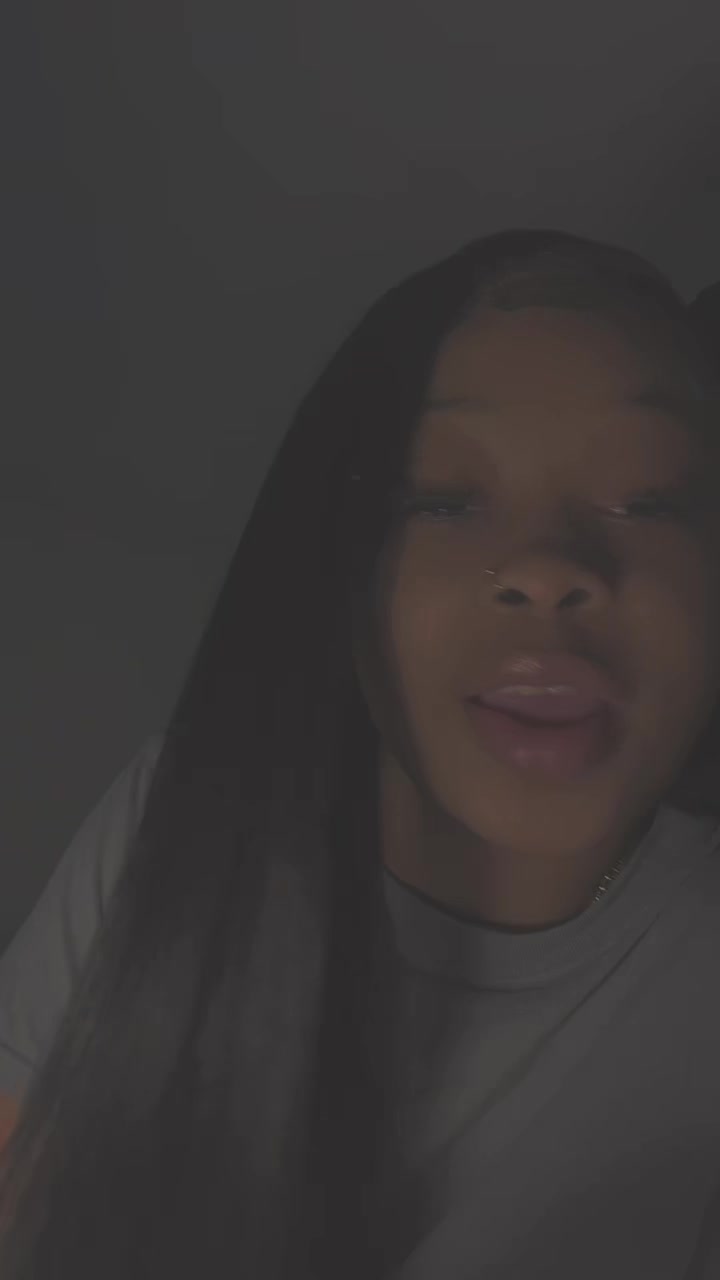 @_ms.h0lly_wood
