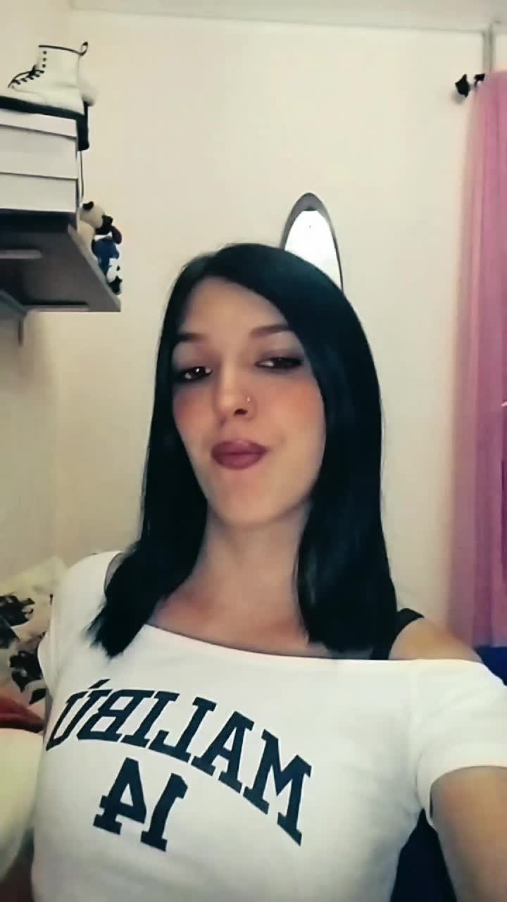 @chiaraleone