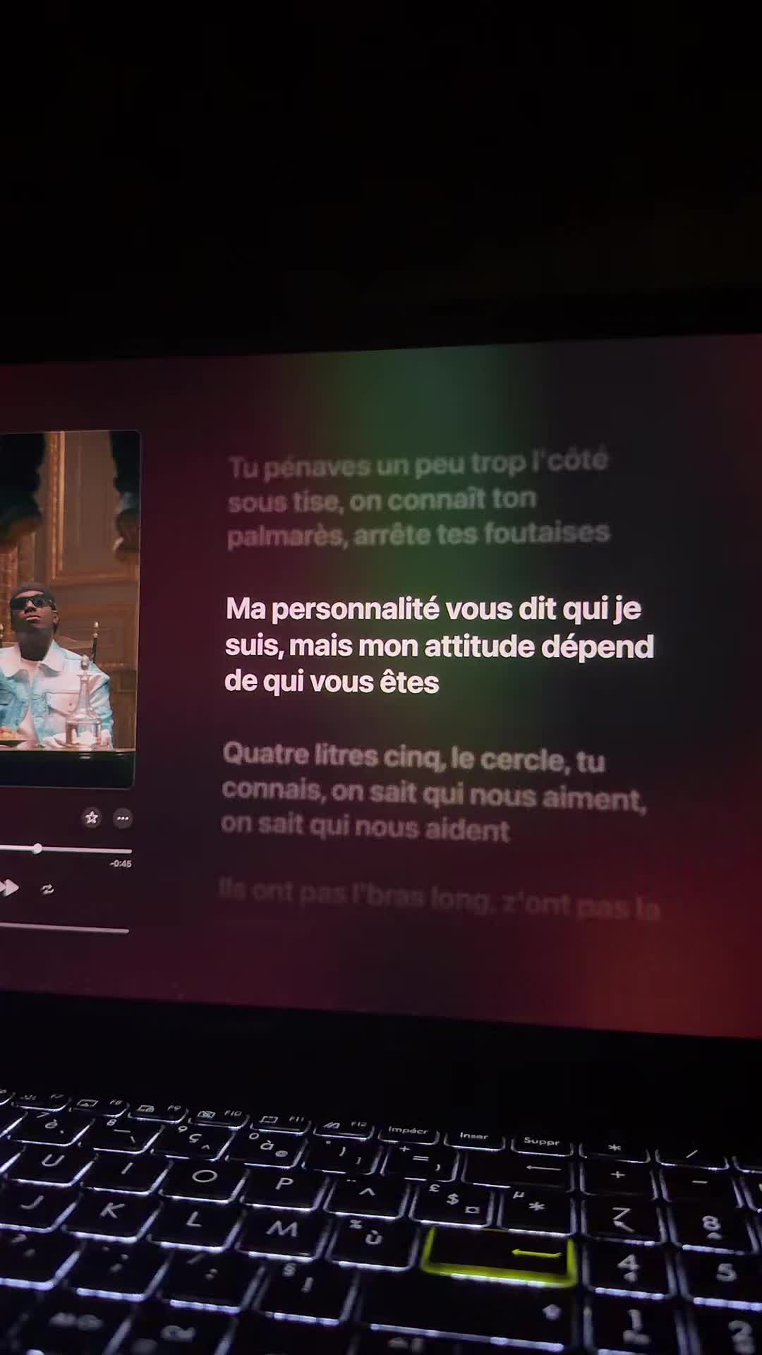 @Lyrics_vibes
