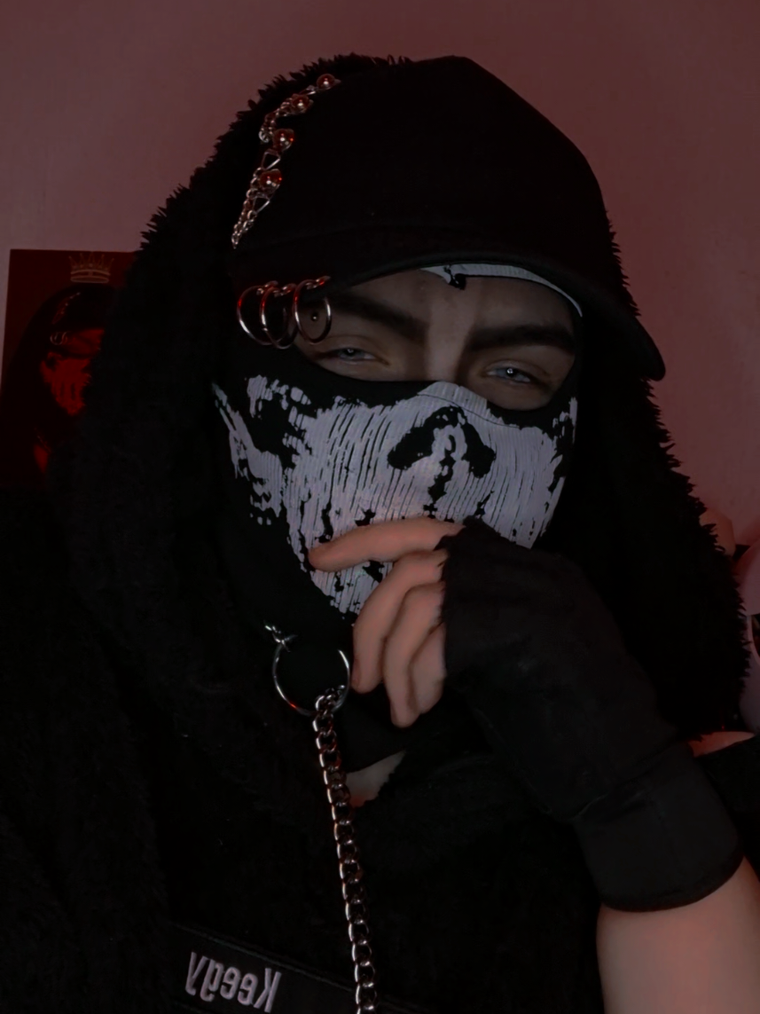 @ℂ𝕒𝕝𝕝𝕤𝕚𝕘𝕟:𝕂𝕖𝕖𝕘𝕪