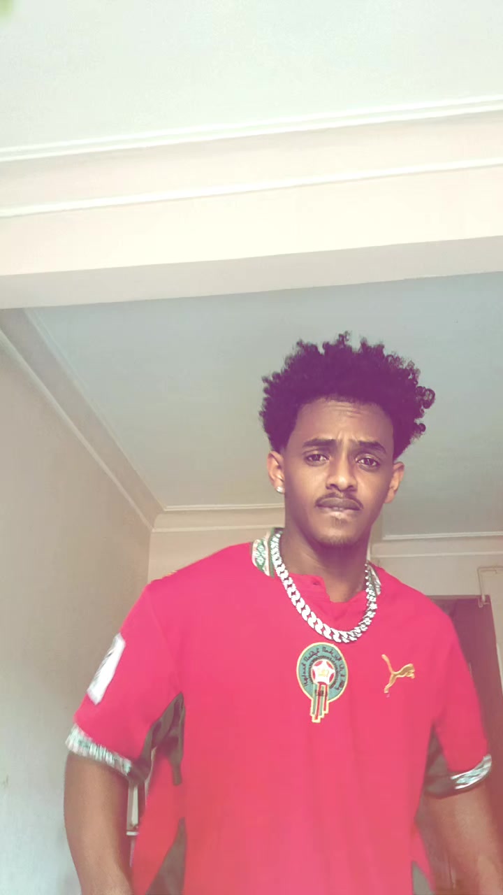 @Awel Dc 🍇🇪🇷