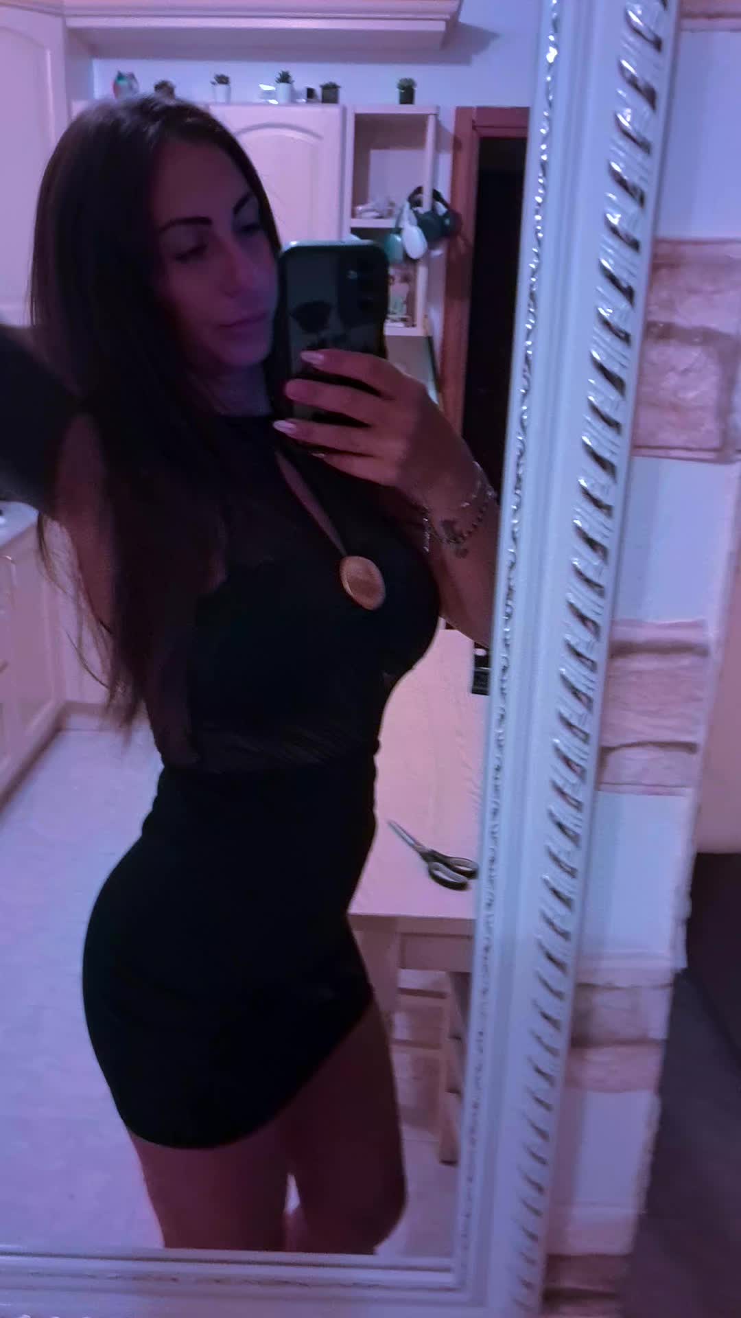 @Gabriella.ti segue