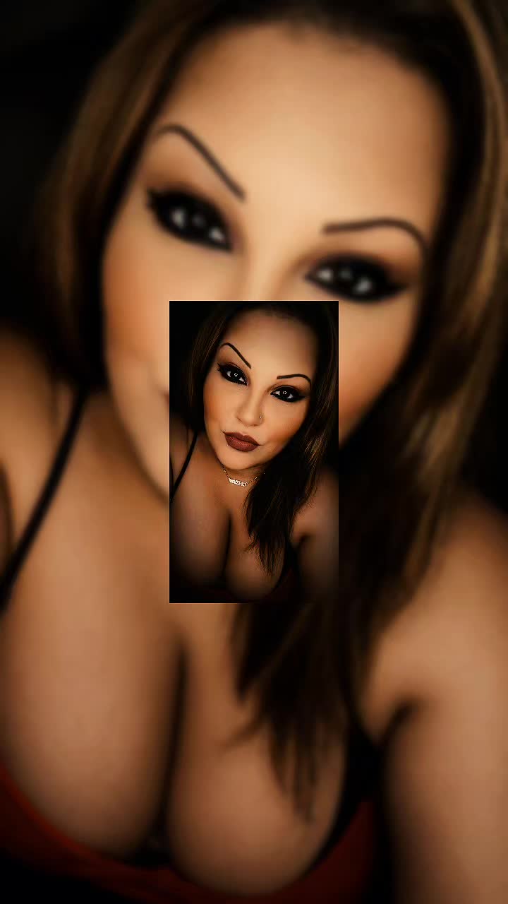 @ℭ𝔦𝔫𝔷𝔦𝔞𝔏𝔞𝔇𝔦𝔳𝔞