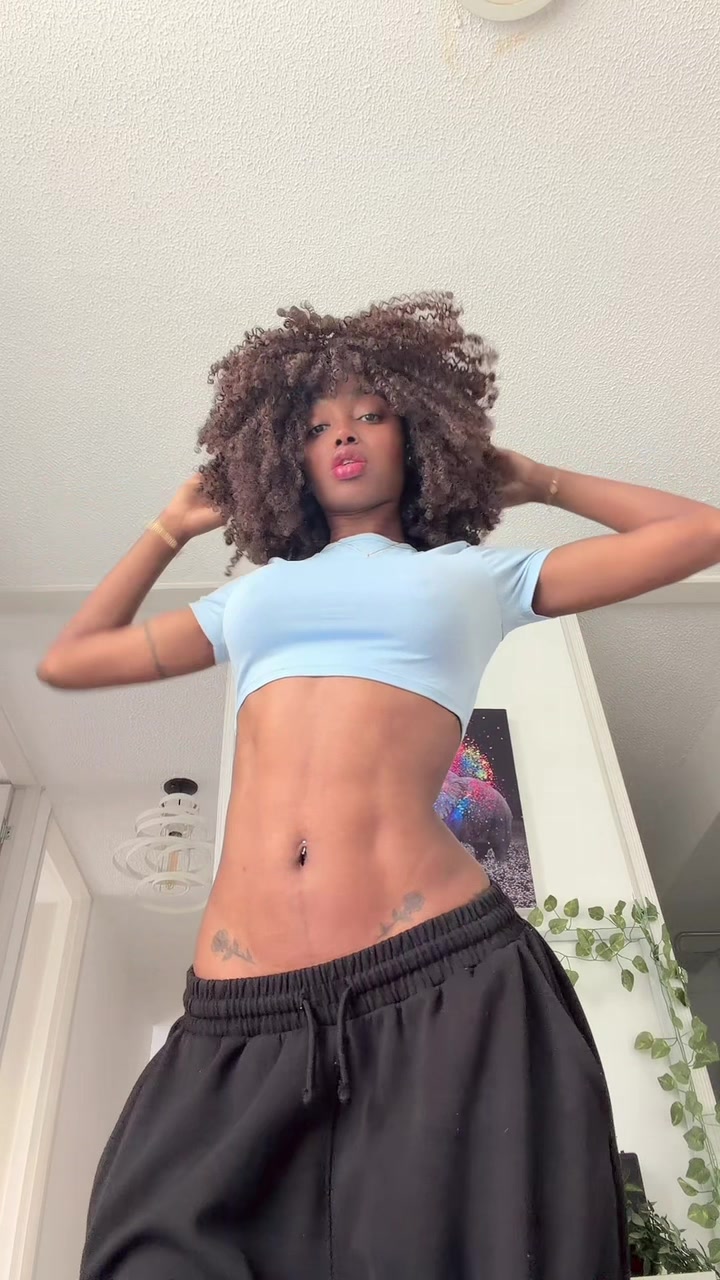 @Ebonypreciousss