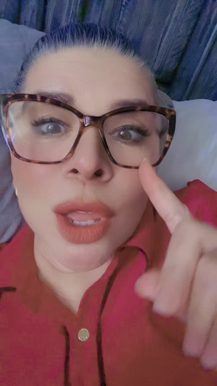 @Ver&oacute;nica