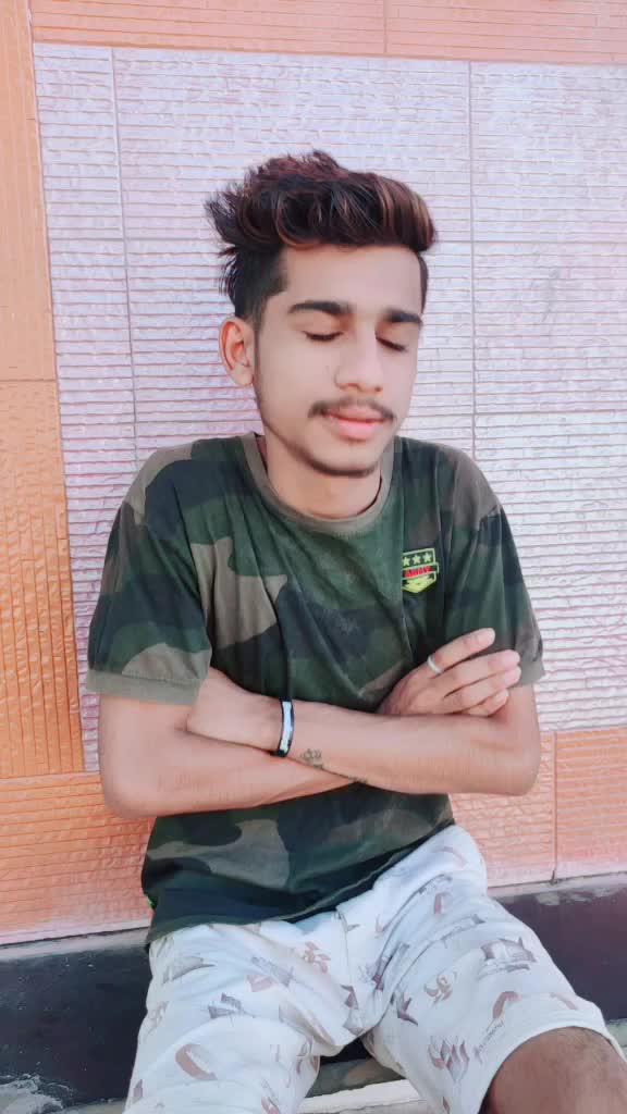 @Xx_hotty_boy_xX