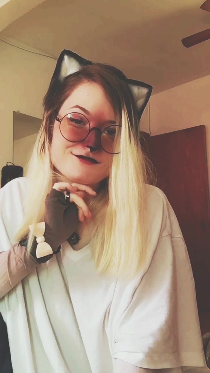 @Purrfina