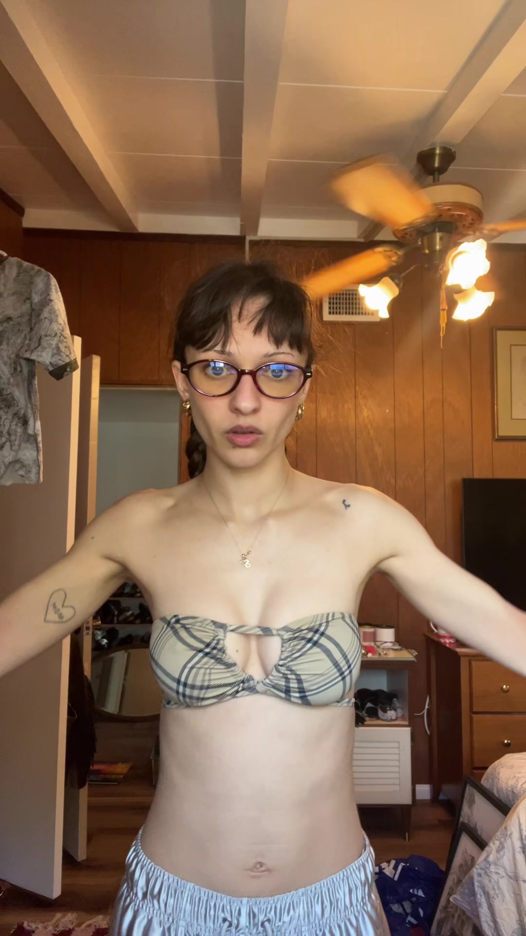 @dylantroesken