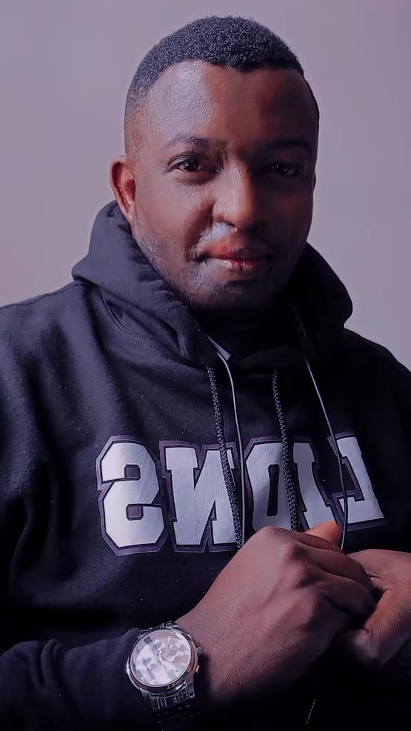 @KELVIN WA NYAMBURA