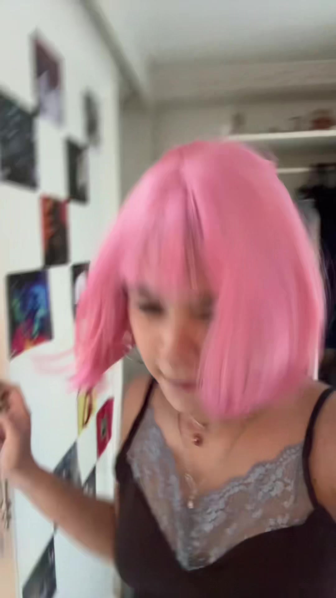 @ツ