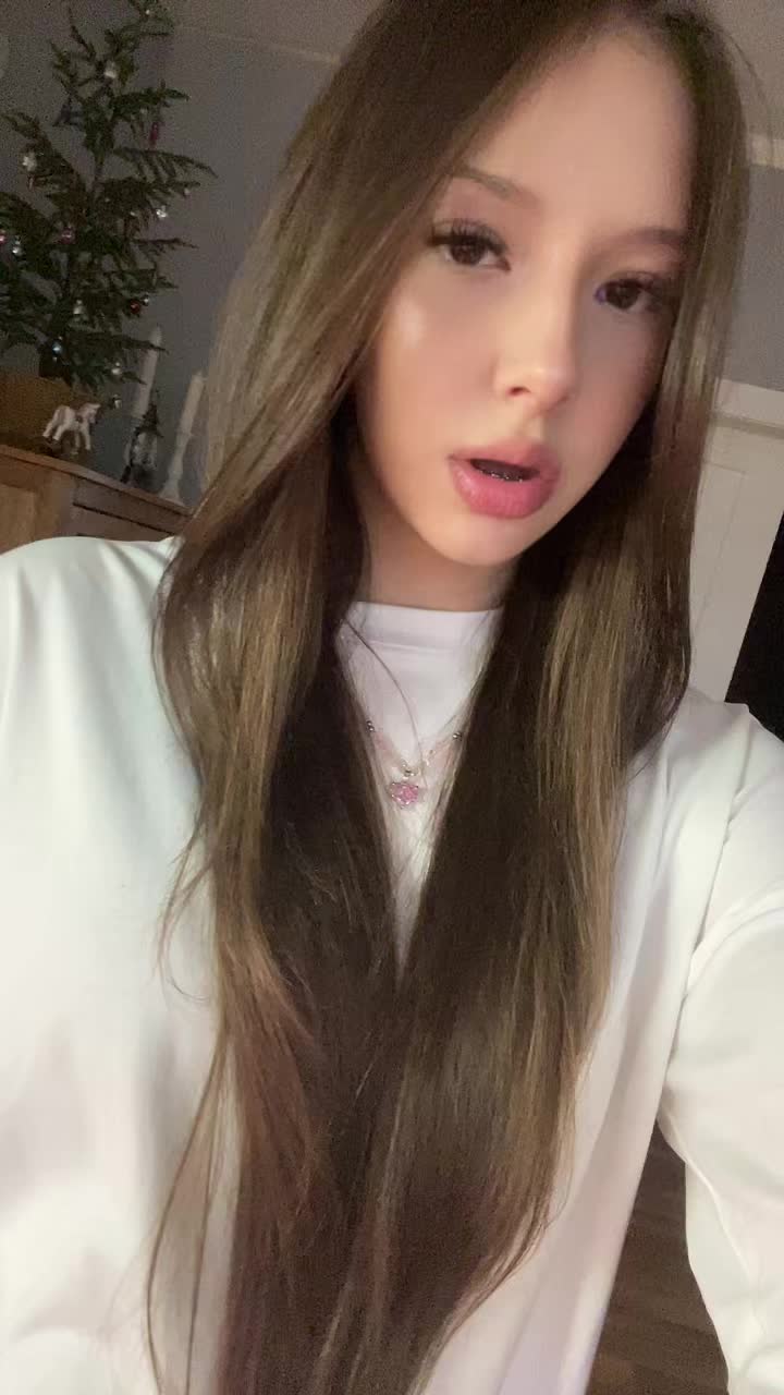 @melniqu_