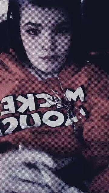 @GothicBitch4lyfe