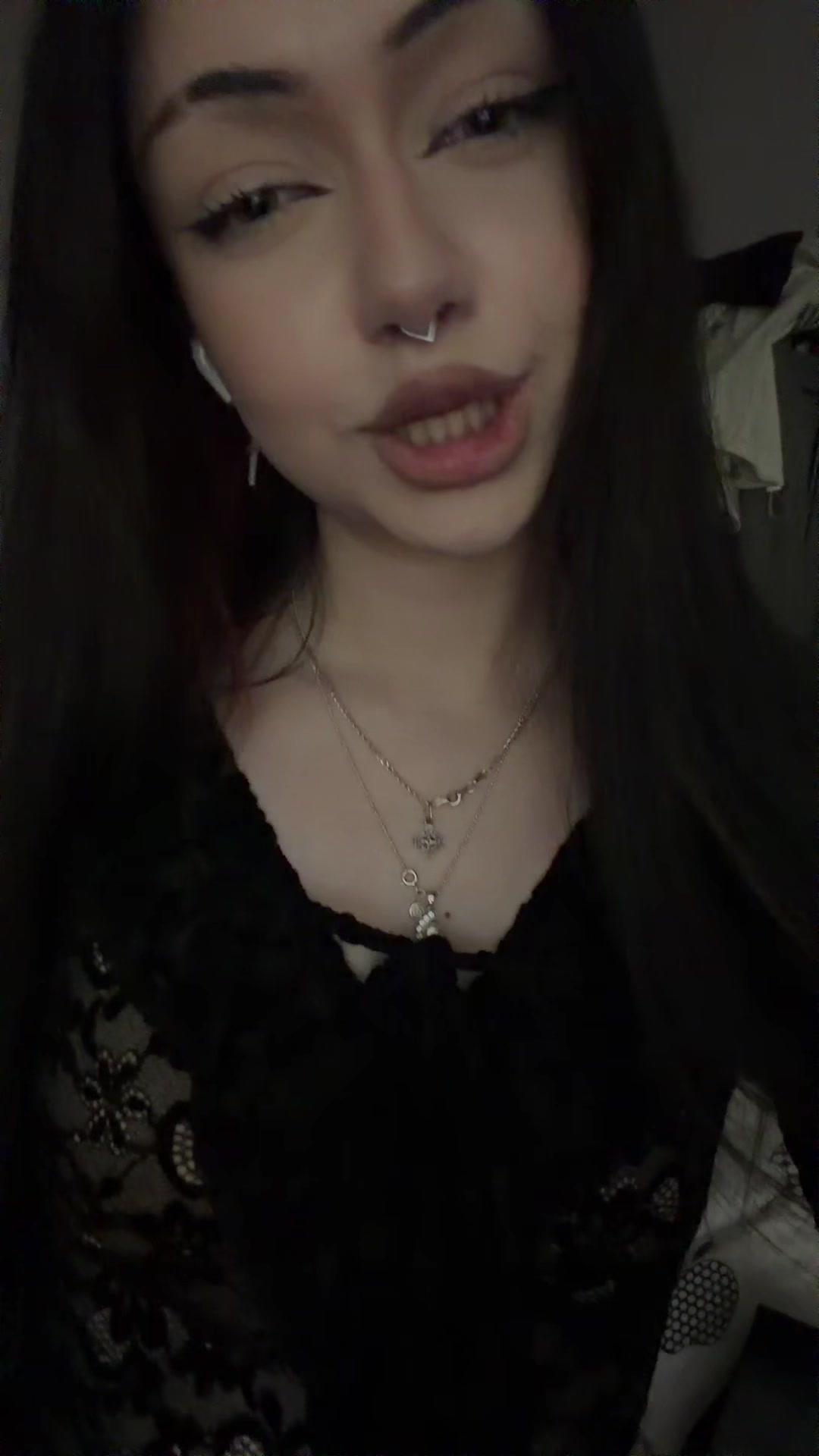 @yananavaaa