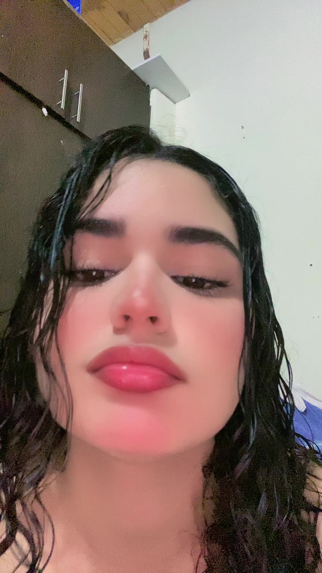 @Ari444