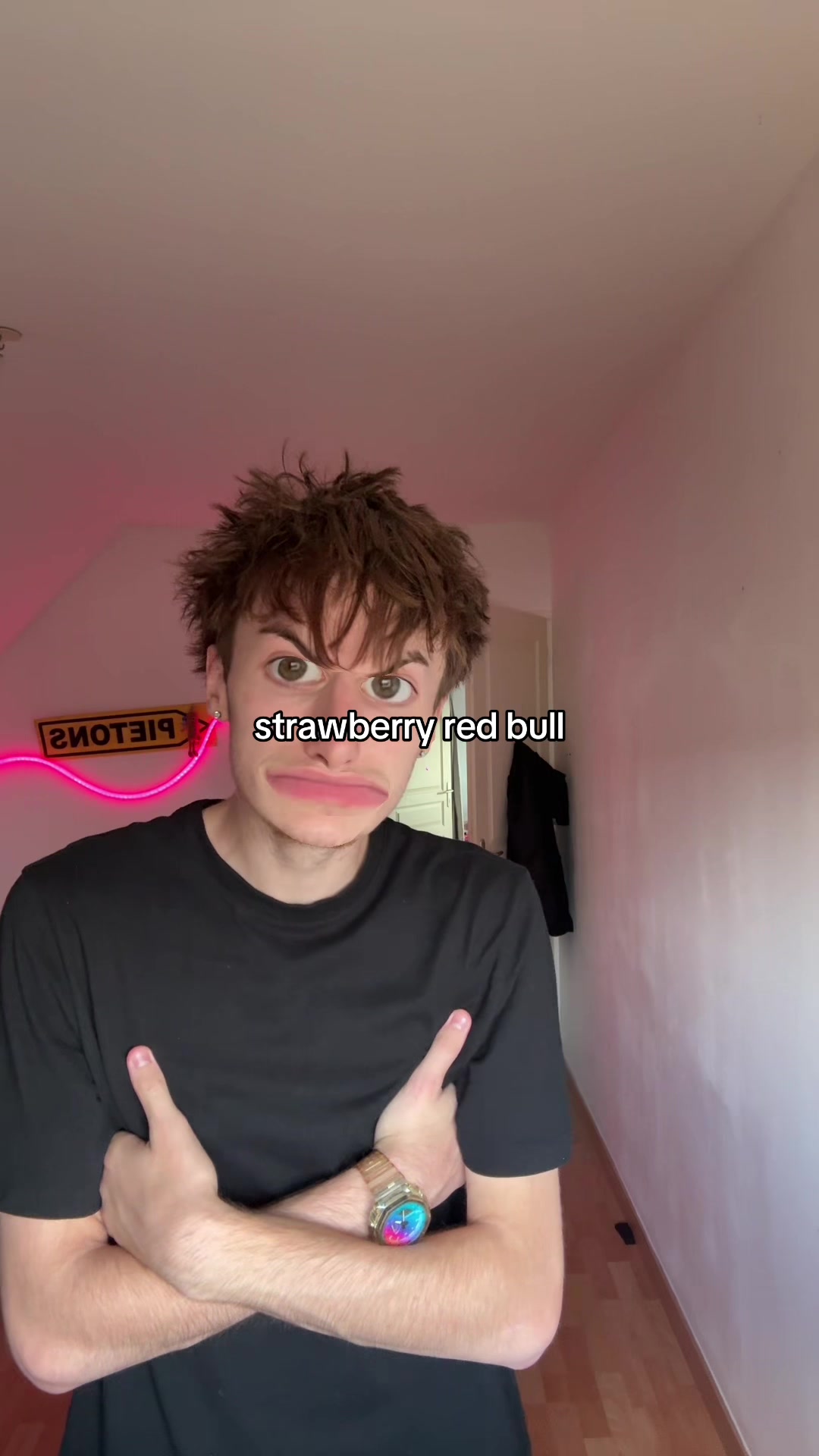 @strawberry kiwi👽