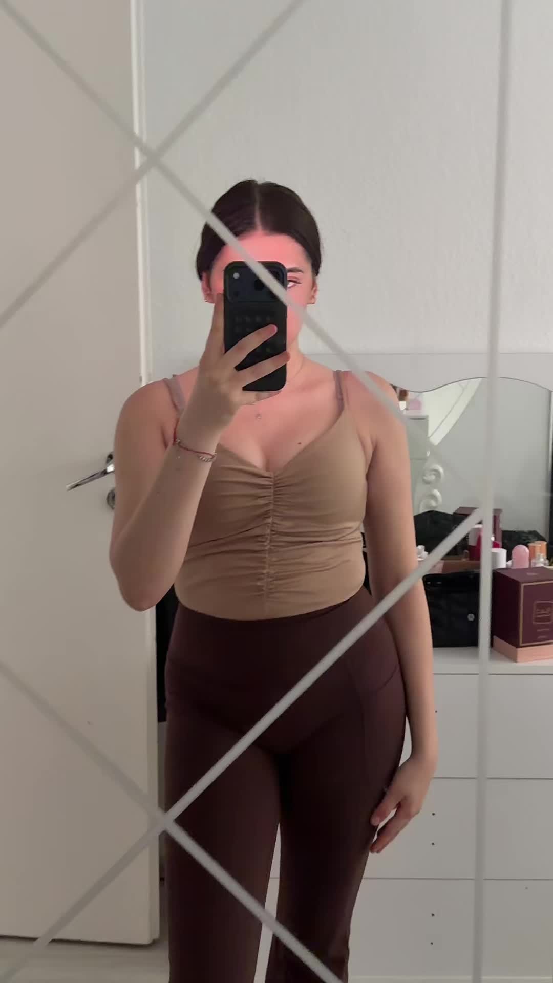 @𝑀𝑒𝓇𝑜𝓉𝒾𝓃𝒶