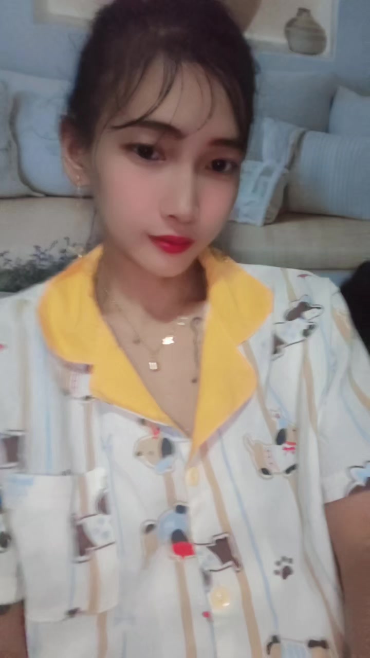 @🌿Kay Thi Khaing🌿(ဖြူးသူလေး)