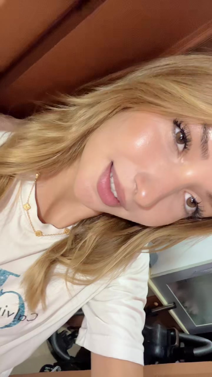 @Janett