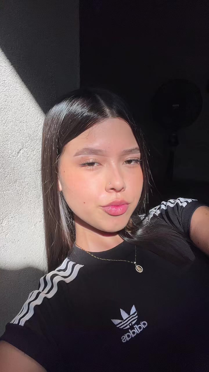@𝐀𝐋𝐄💋