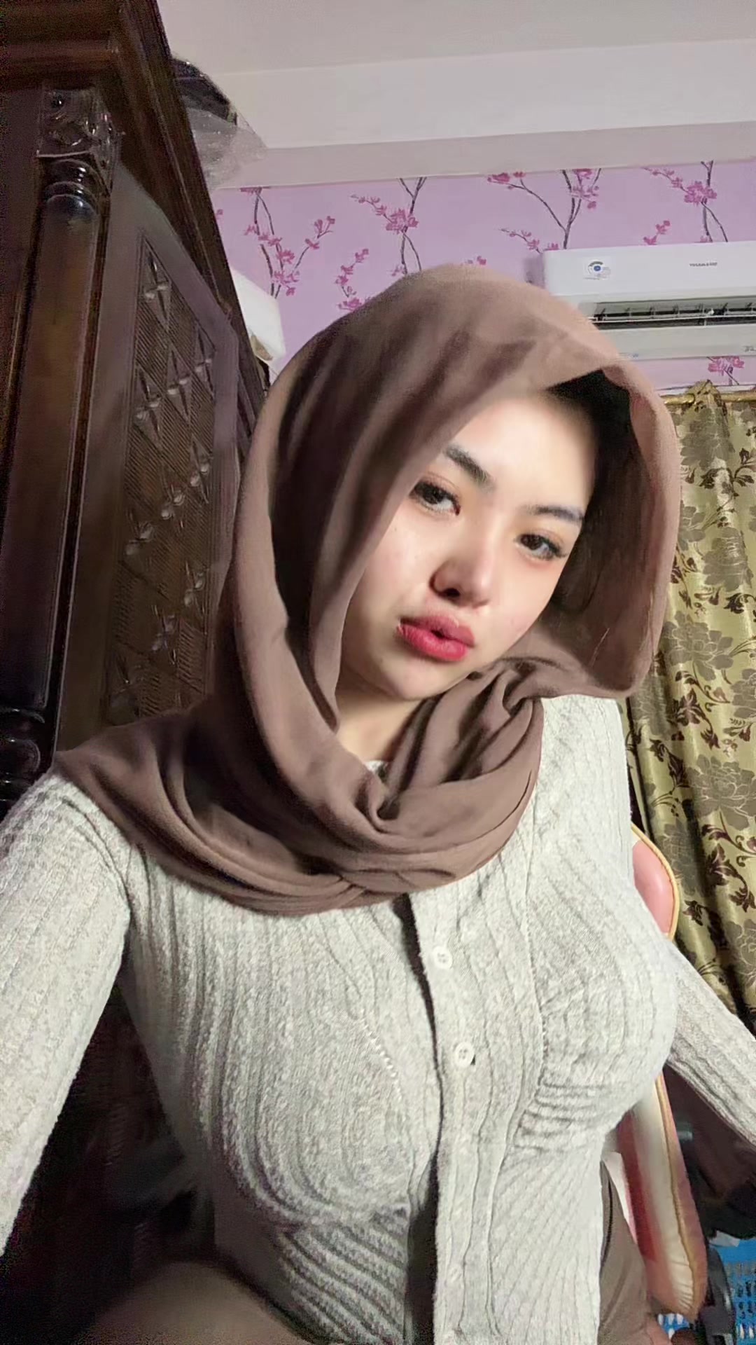 @Nadyavittt