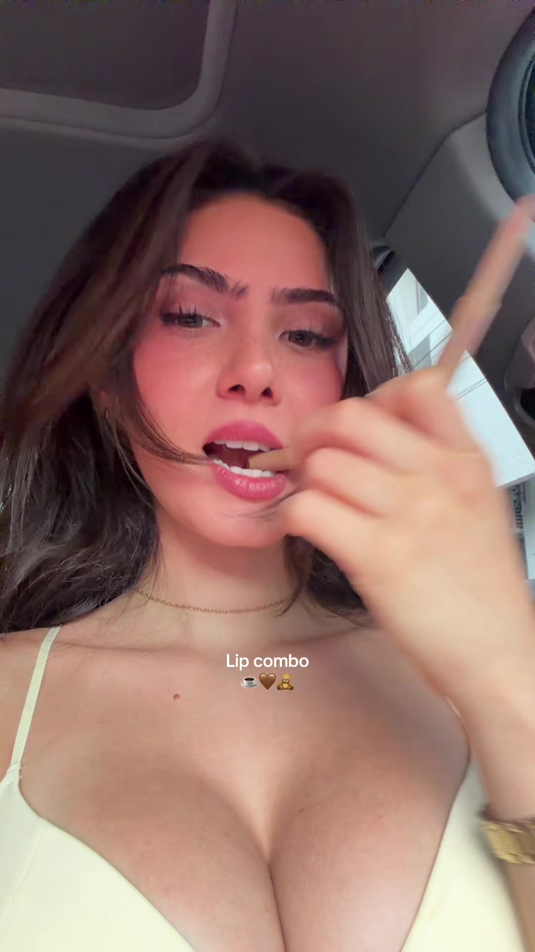 @Gabriela