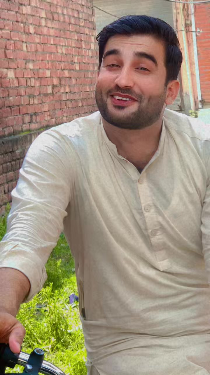 @Dimpleking20🇵🇰