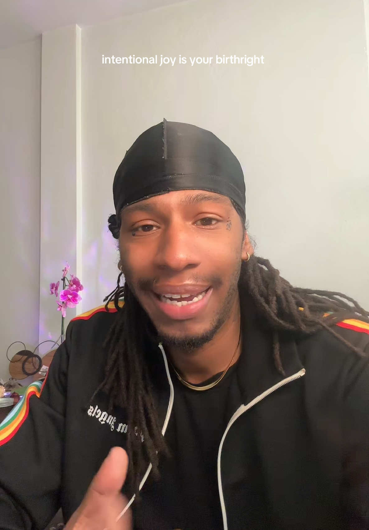 @HoodHeru