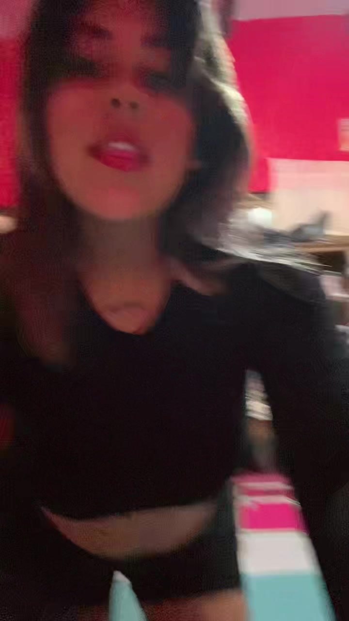 @J E S S I 🫦