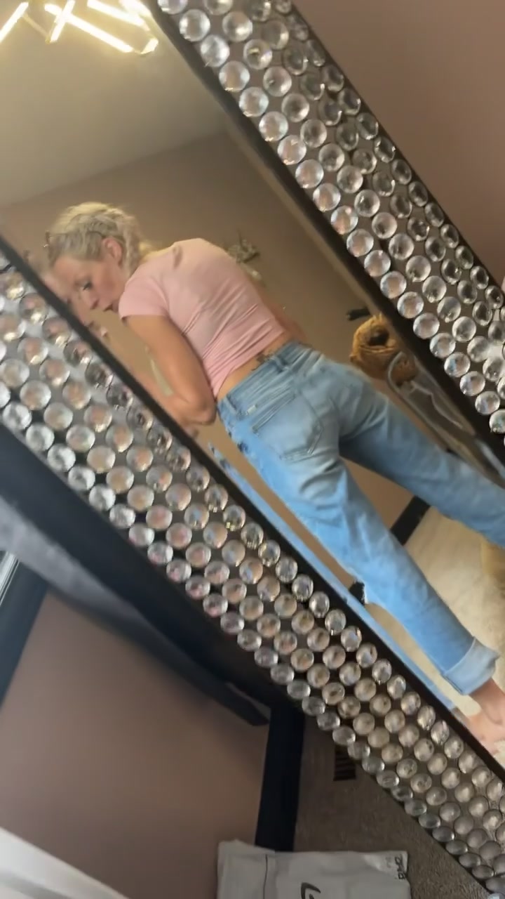 @gonebananas35