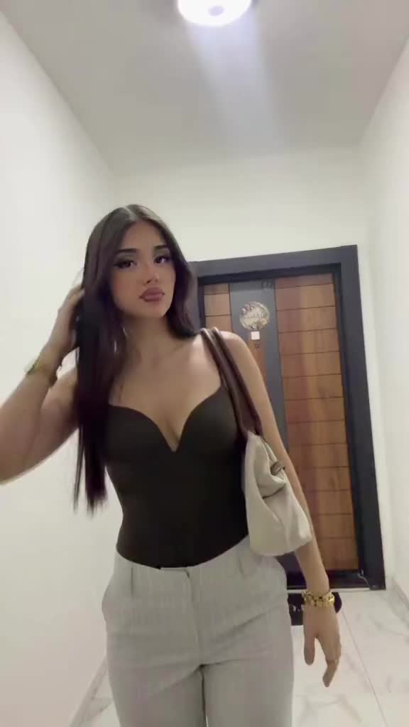 @🦅